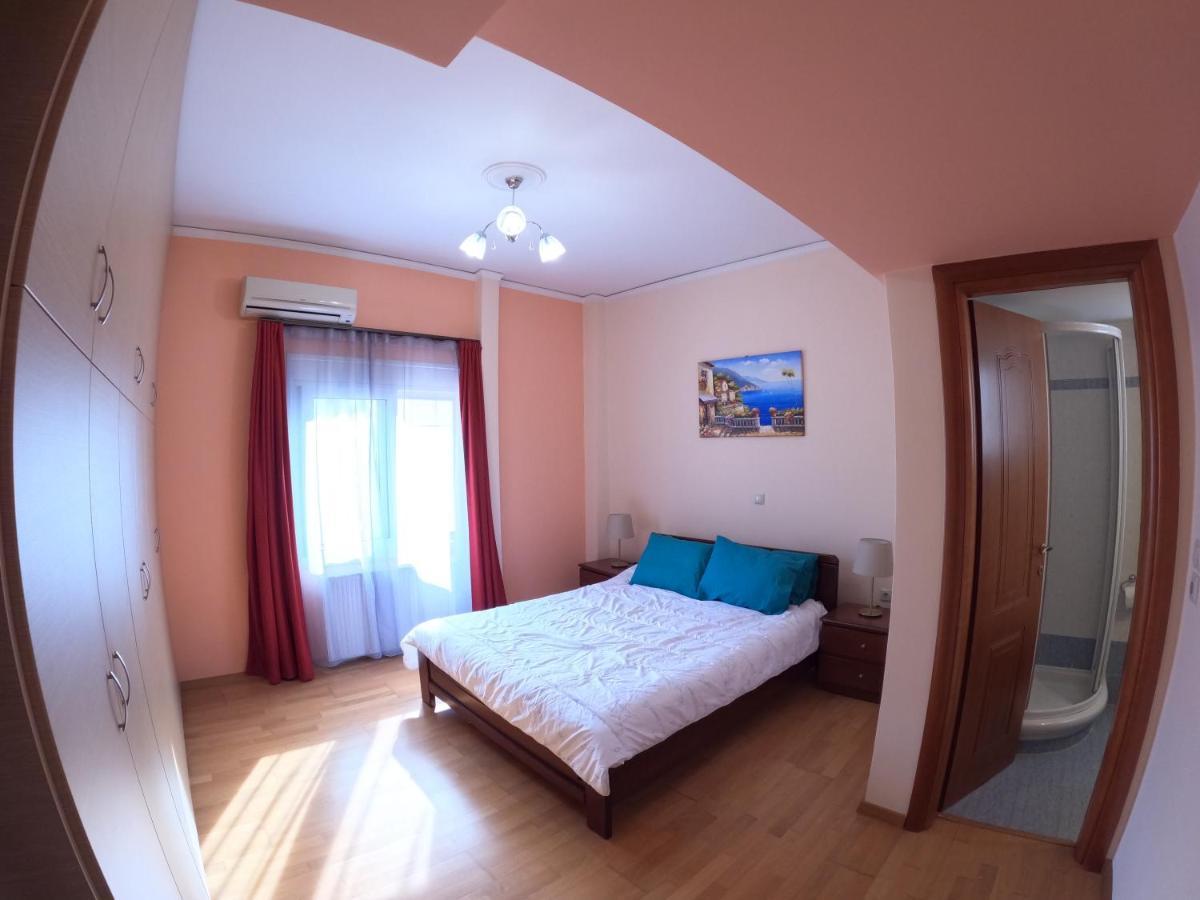 Big 3bed 3bath 10 Min Walk Acropolis Athens