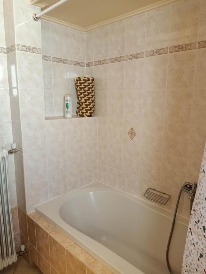 Big 3bed 3bath 10 Min Walk Acropolis *