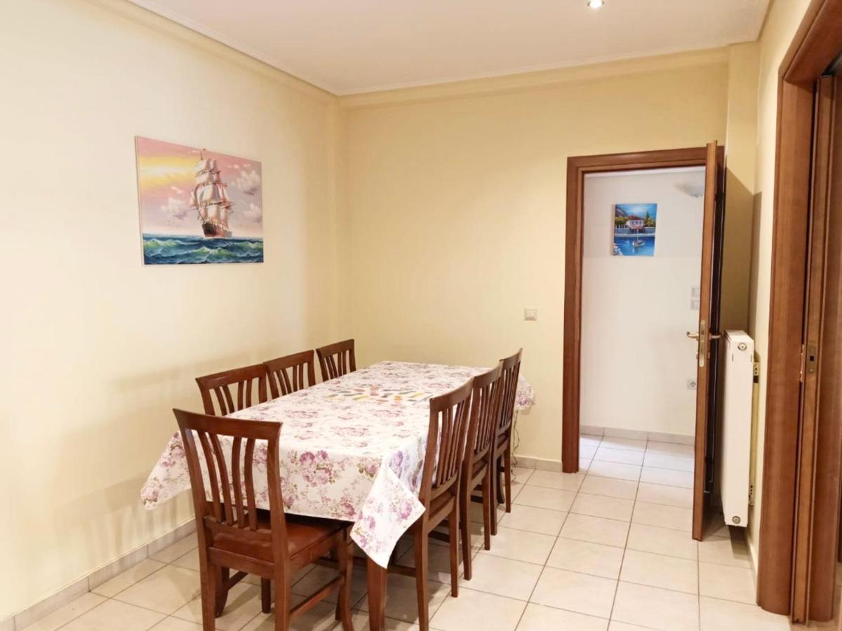 Big 3bed 3bath 10 Min Walk Acropolis Apartment *